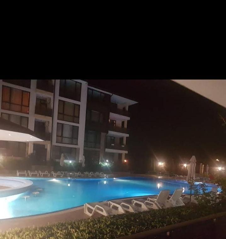 Victoria'S Apartments Несебр Экстерьер фото